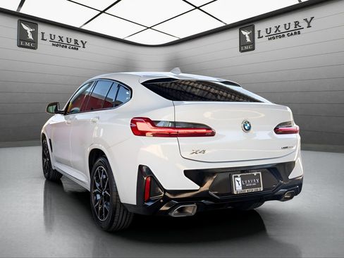 Used 2023 BMW X4 xDrive30i w/ M Sport Package AWD/4WD image 6