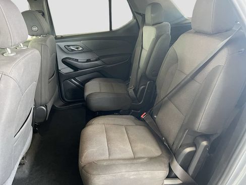 Used 2023 Chevrolet Traverse LT w/ Rear Camera Mirror Package AWD/4WD image 23