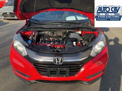 Used 2016 Honda HR-V LX image 11