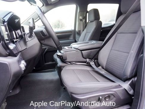 Used 2024 GMC Sierra 1500 SLE image 11