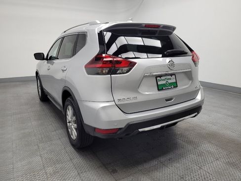 Used 2019 Nissan Rogue SV image 5