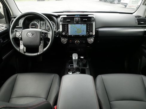 Certified 2023 Toyota 4Runner TRD Off-Road Premium w/ Moonroof Package AWD/4WD image 10