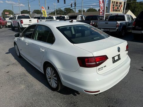 Used 2016 Volkswagen Jetta SEL FWD image 6