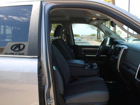 Used 2020 RAM 1500 Classic SLT w/ Luxury Group AWD/4WD image 16