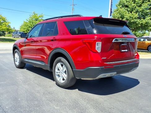 Certified 2023 Ford Explorer XLT w/ Equipment Group 202A AWD/4WD image 7