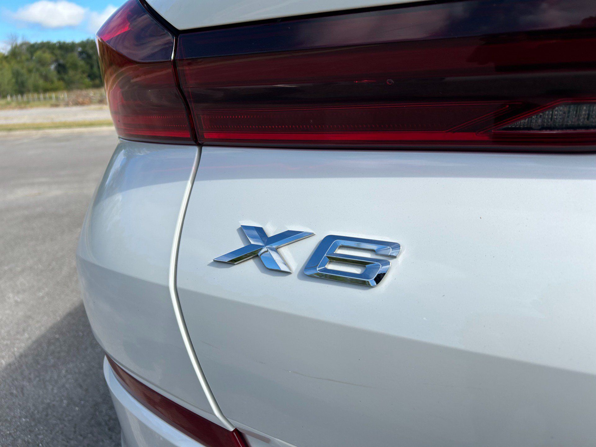 Used 2022 BMW X6 xDrive40i w/ Premium Package AWD/4WD image 42