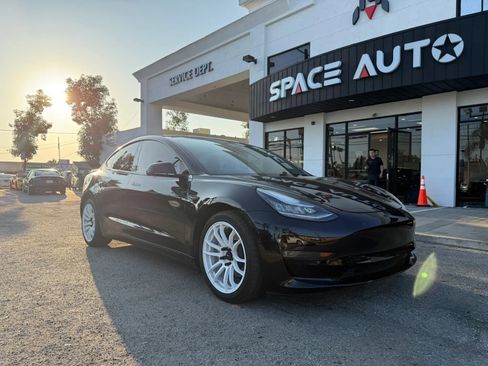 Used 2018 Tesla Model 3 Long Range AWD/4WD image 1