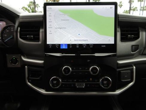 Certified 2023 Ford Expedition XLT image 18