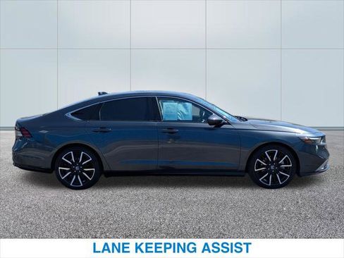 Used 2024 Honda Accord Touring image 6