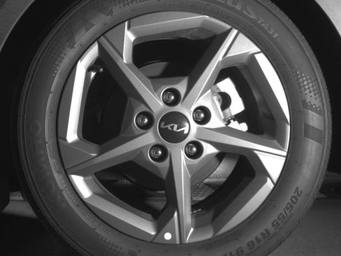 Used 2025 Kia K4 FWD image 14