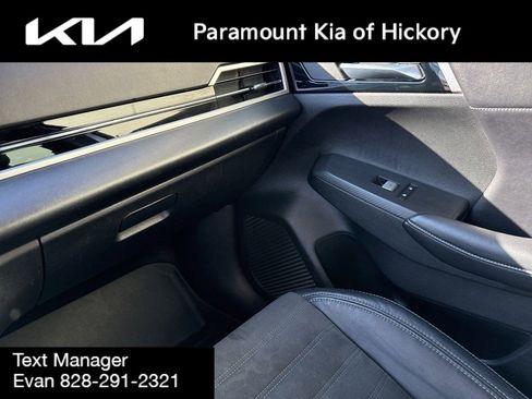 Used 2023 Mitsubishi Outlander SE image 30