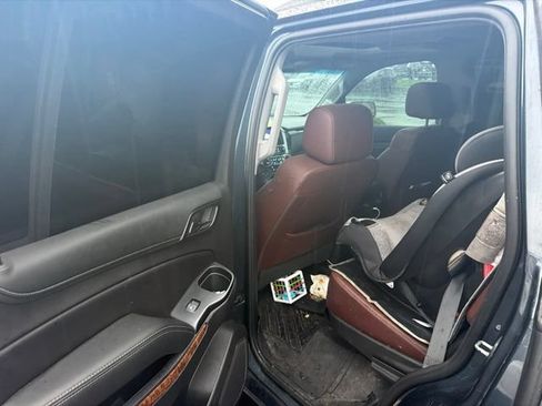 Used 2019 Chevrolet Tahoe Premier w/ Premier Plus Edition AWD/4WD image 7