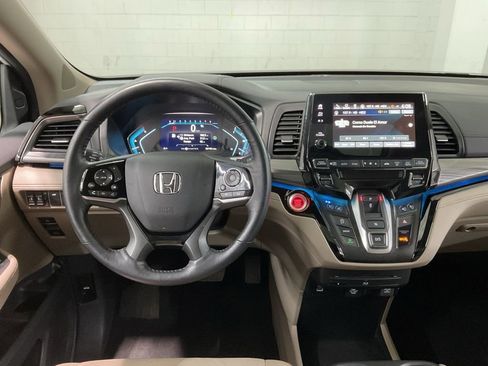 Certified 2024 Honda Odyssey Elite image 9