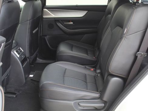 Used 2025 MAZDA CX-90 3.3 Turbo w/ Preferred Package AWD/4WD image 23