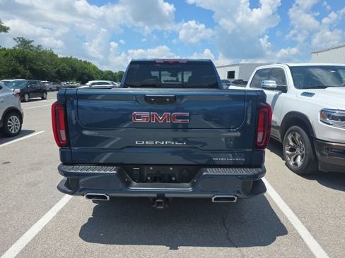 Used 2024 GMC Sierra 1500 Denali w/ Denali Reserve Package AWD/4WD image 4