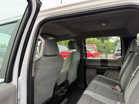Used 2016 Ford F150 XL w/ Equipment Group 101A Mid AWD/4WD image 12