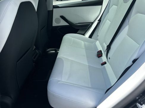 Used 2025 Tesla Model 3 Long Range RWD image 22