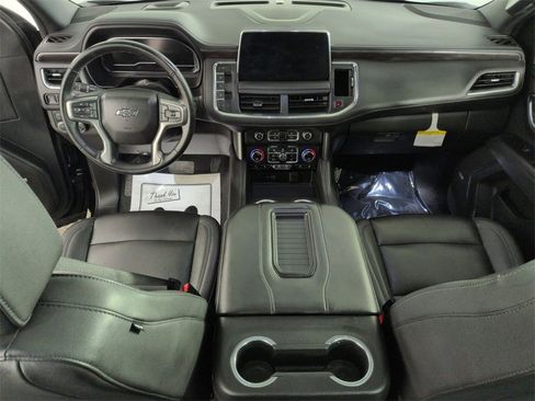 Used 2024 Chevrolet Tahoe Z71 w/ Luxury Package image 21