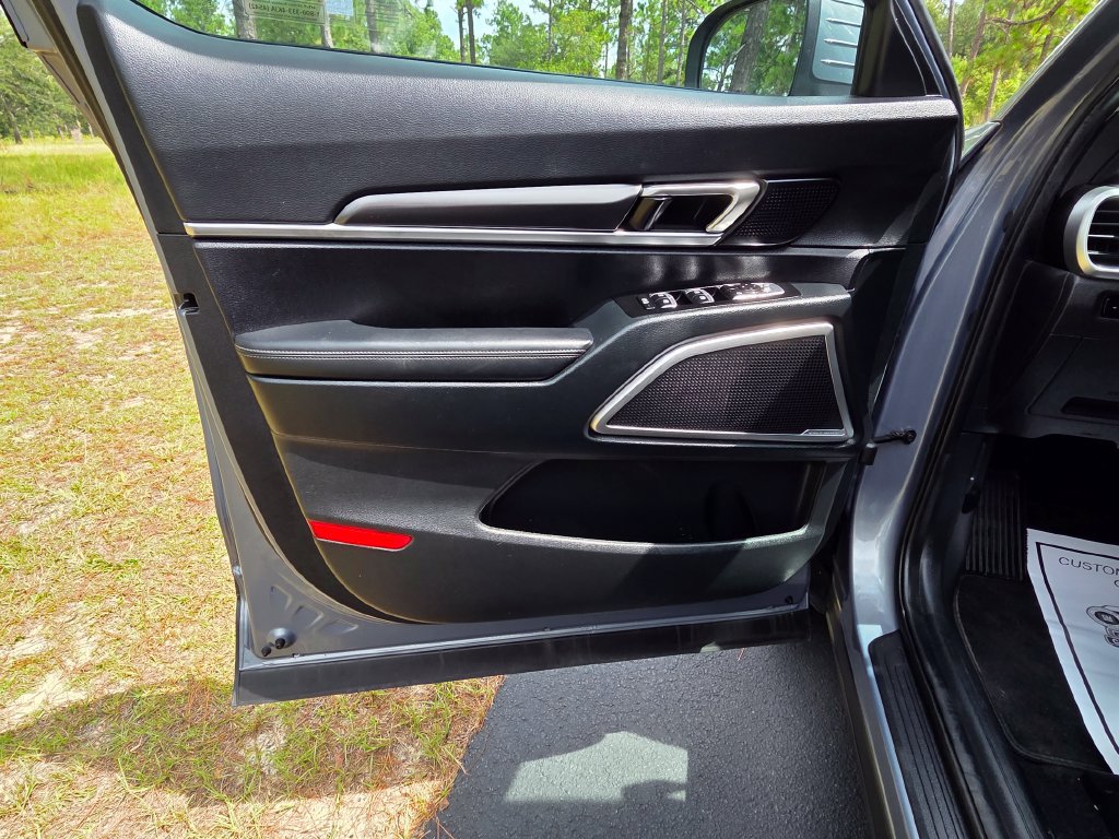 Used 2024 Kia Telluride S w/ S Sunroof Package FWD image 11