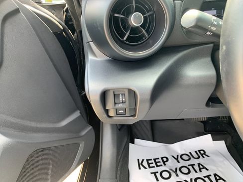 Used 2023 Toyota GR86 RWD image 26
