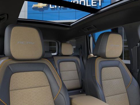 New 2026 Chevrolet Equinox ACTIV w/ Convenience Package III image 25