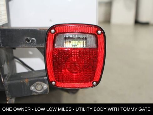 Used 2017 Ford F250 XL w/ Power Equipment Group RWD image 34