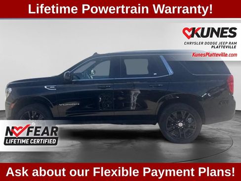 Used 2024 GMC Yukon SLE AWD/4WD image 7