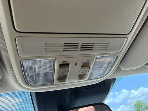 Used 2019 Honda CR-V EX image 58