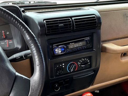 Used 2001 Jeep Wrangler SE image 6