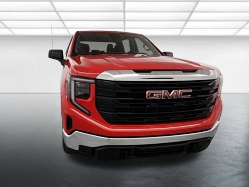 Used 2023 GMC Sierra 1500 Pro w/ Convenience Package AWD/4WD image 2