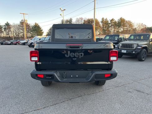 New 2026 Jeep Gladiator Sport image 6