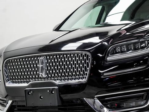 Used 2019 Lincoln Nautilus Black Label image 2