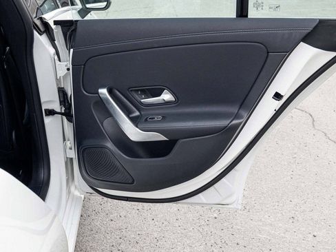 Used 2025 Mercedes-Benz CLA 250 4MATIC image 14