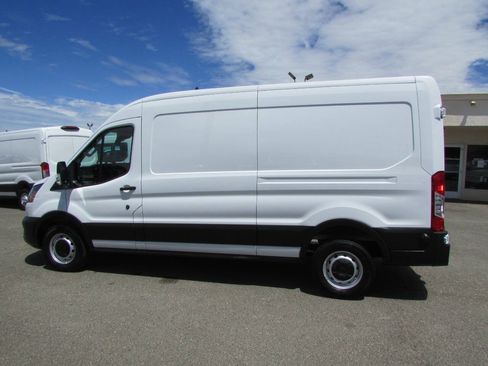 Used 2024 Ford Transit 250 148 Medium Roof RWD image 10