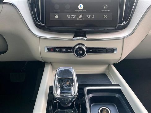 New 2026 Volvo XC60 B5 Ultra w/ Protection Package Premier AWD/4WD image 33