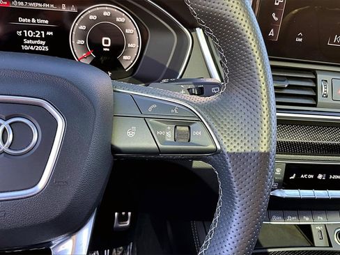 Used 2024 Audi SQ5 Prestige image 12