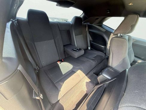 Used 2018 Dodge Challenger SXT RWD image 13