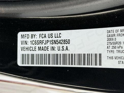 Used 2025 RAM 1500 Laramie image 27