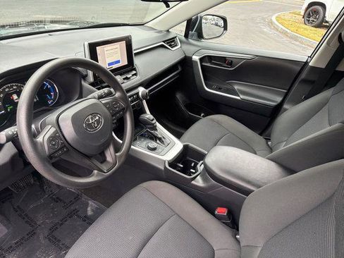 Certified 2025 Toyota RAV4 LE image 20