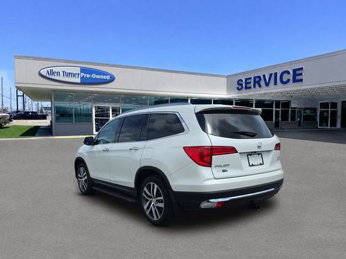 Used 2017 Honda Pilot Elite image 6