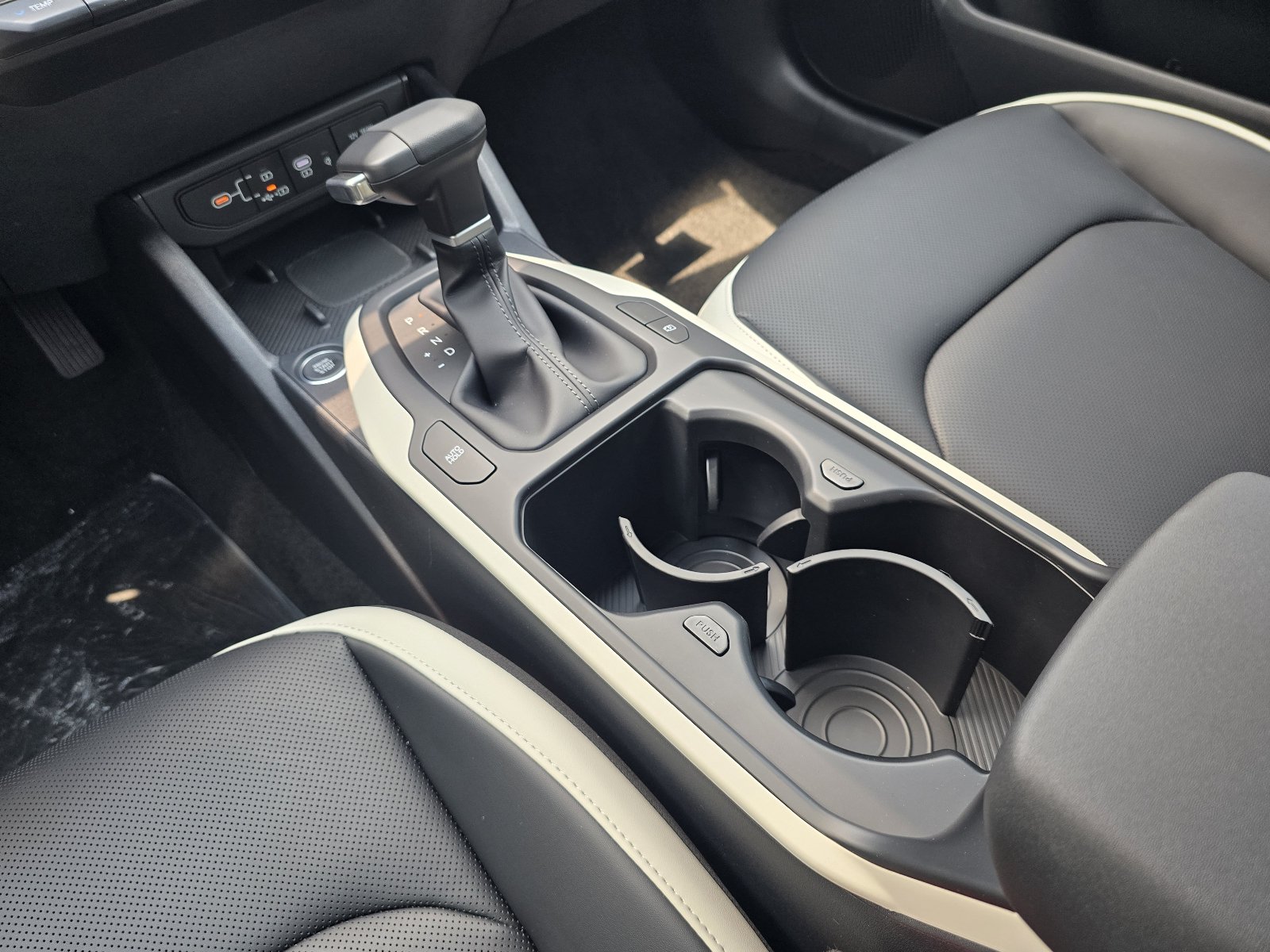 New 2026 Kia K4 EX FWD image 9