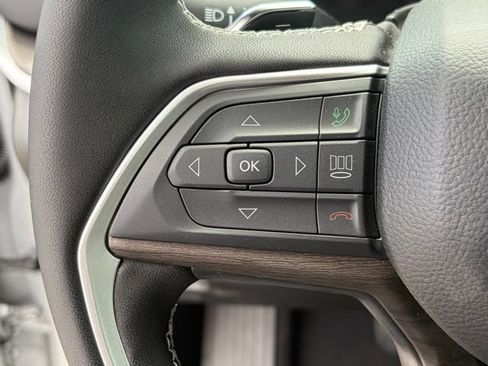 New 2026 Jeep Grand Cherokee L 4WD image 16