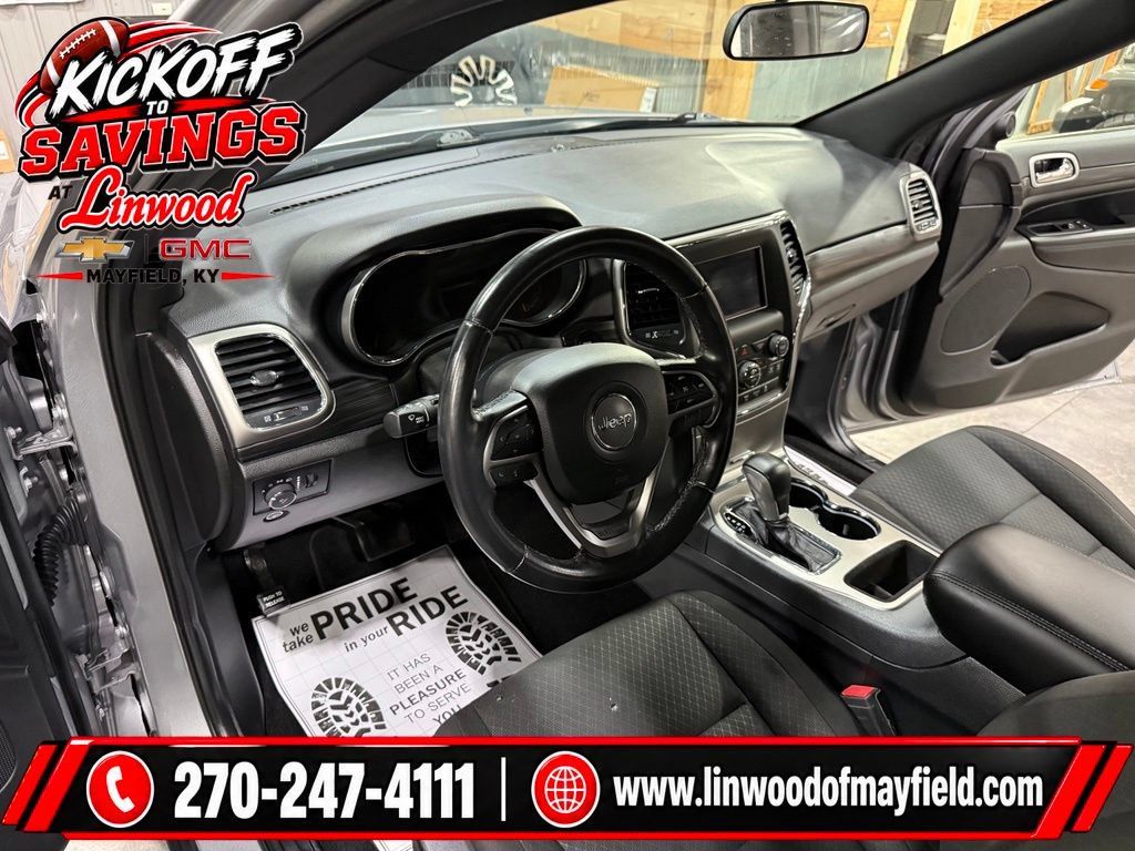 Used 2021 Jeep Grand Cherokee Laredo AWD/4WD image 13