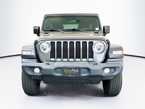 Used 2020 Jeep Wrangler Unlimited Sport image 2