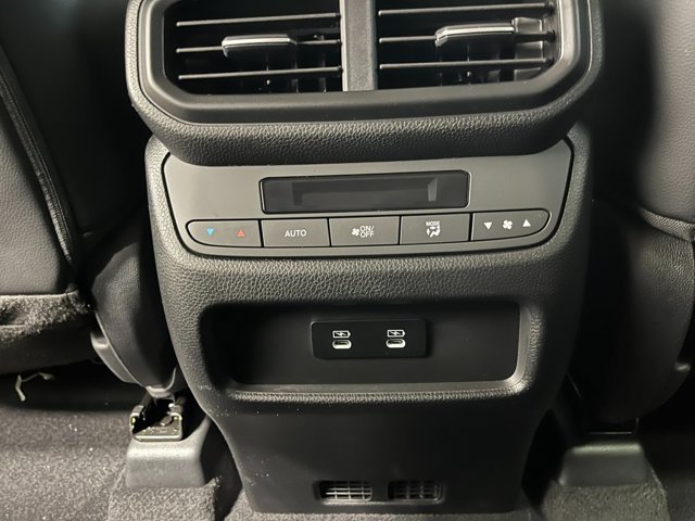 New 2026 Honda Pilot Touring image 23