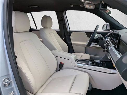 Certified 2026 Mercedes-Benz GLB 250 image 18