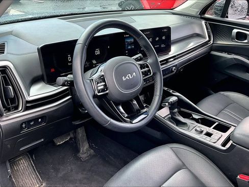 Used 2025 Kia Sorento EX AWD/4WD image 14