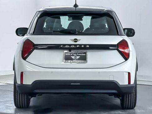 New 2026 MINI Cooper 4-Door Hardtop FWD image 7