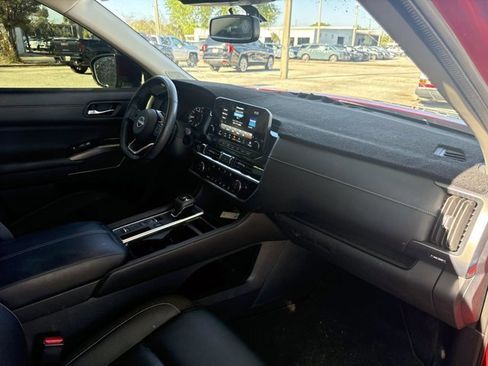 Certified 2022 Nissan Pathfinder SL w/ SL Premium Package image 12