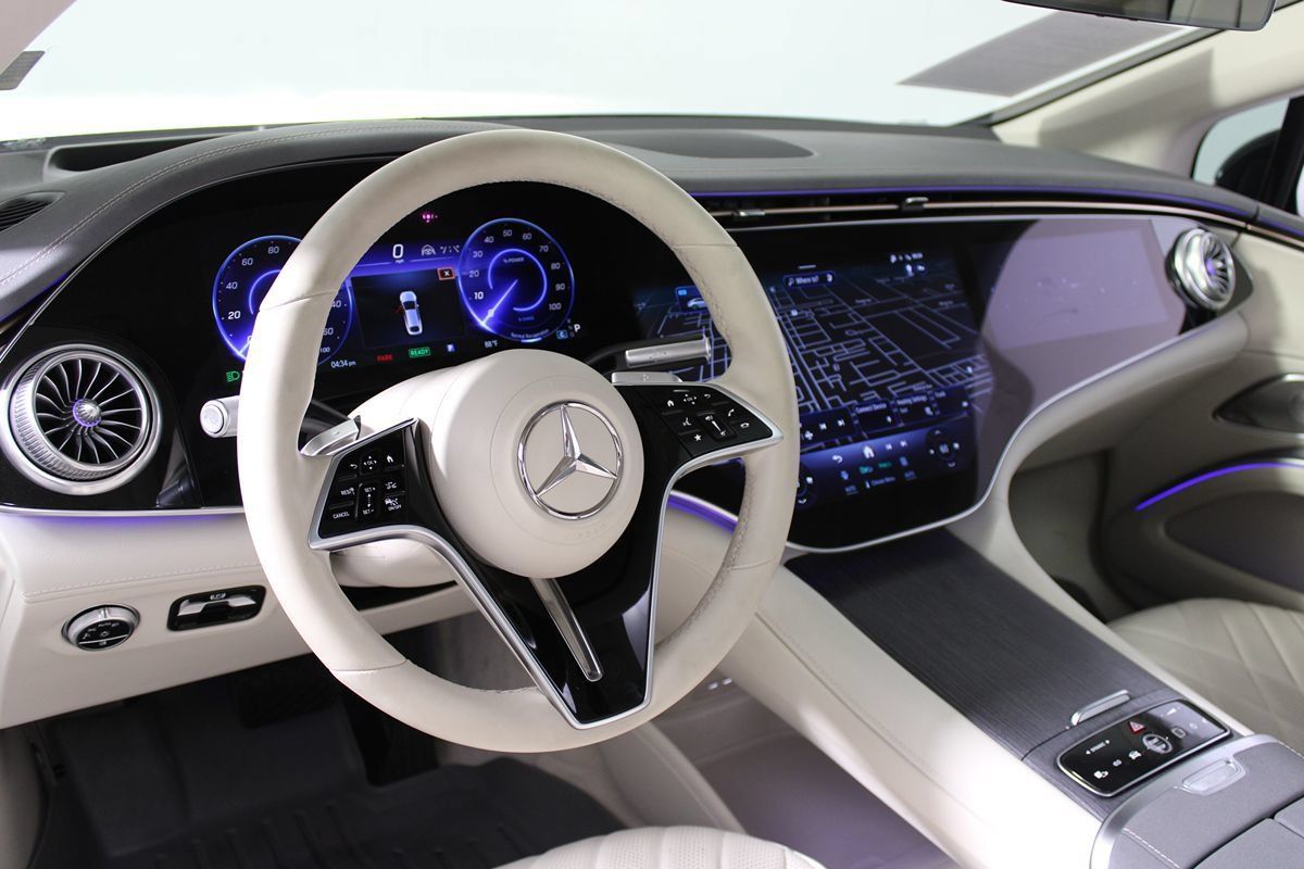 Used 2022 Mercedes-Benz EQS 580 4MATIC Sedan image 6